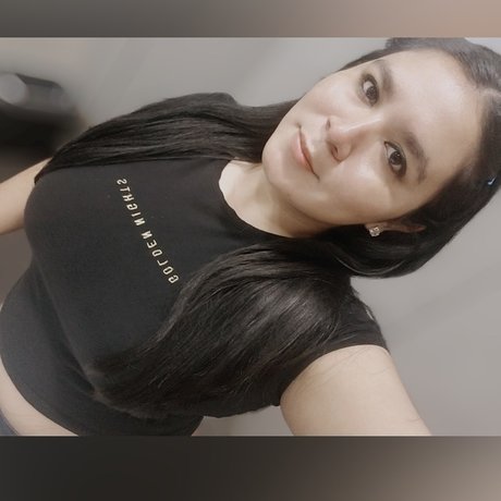 Isaveneno nude actress pictures