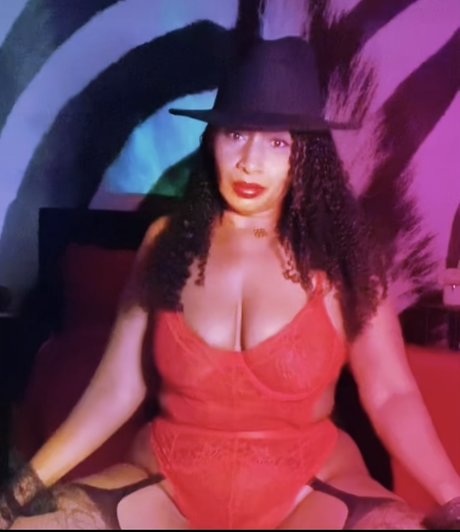 CherokeeMaria porn model pictures