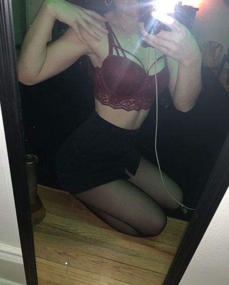 Mistress Zara top profile image