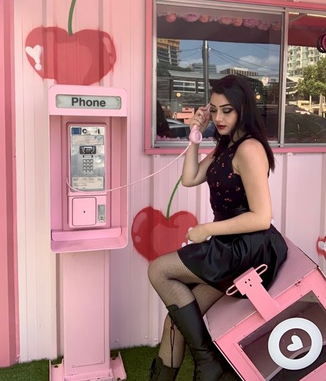 Mistress Alexis pornstar beautiful pics