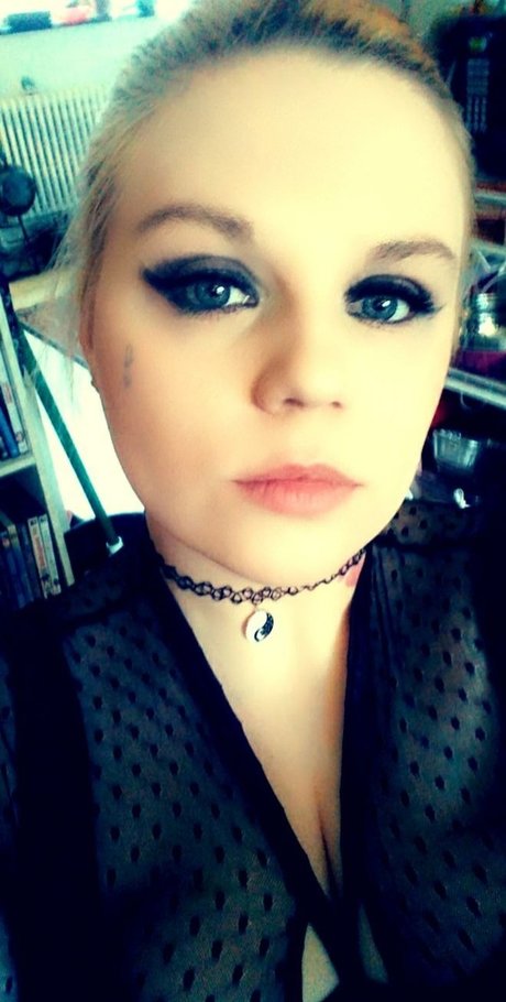 MistressofTheDark sex pornstar image