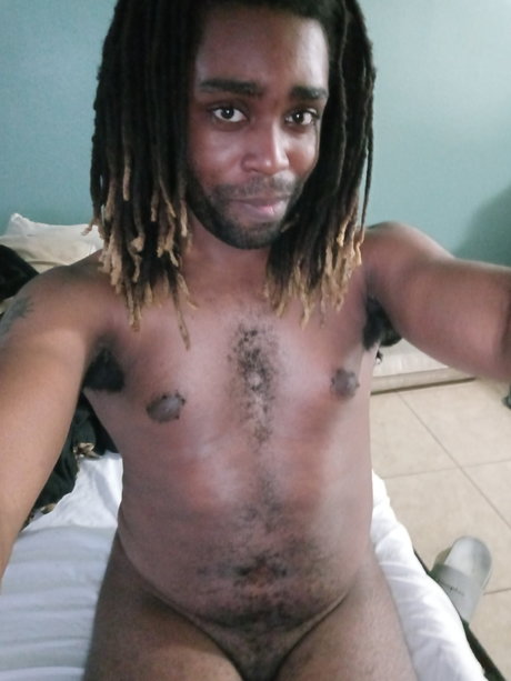 Dontae Hitachiin naked model picture