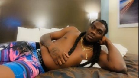 INCREDIBLE KING model pornographic images