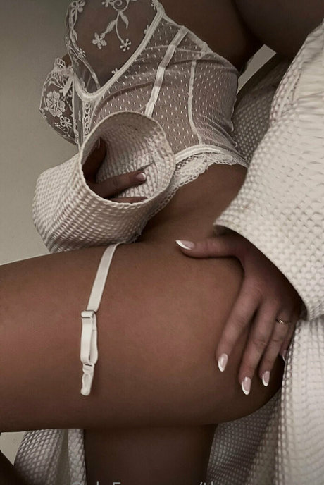 enirevesfree xxx star galleries