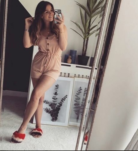 Brooke Vincent pornstar beautiful img