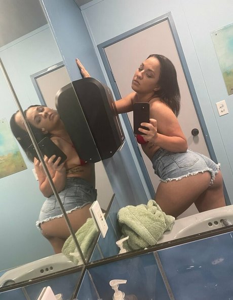 stepdaughter onlyfans hot naked image