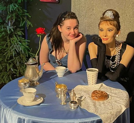 auroraheavenlyfree erotic actress photo