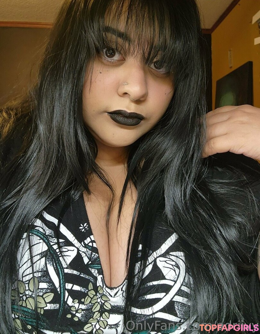 adriivy actress image