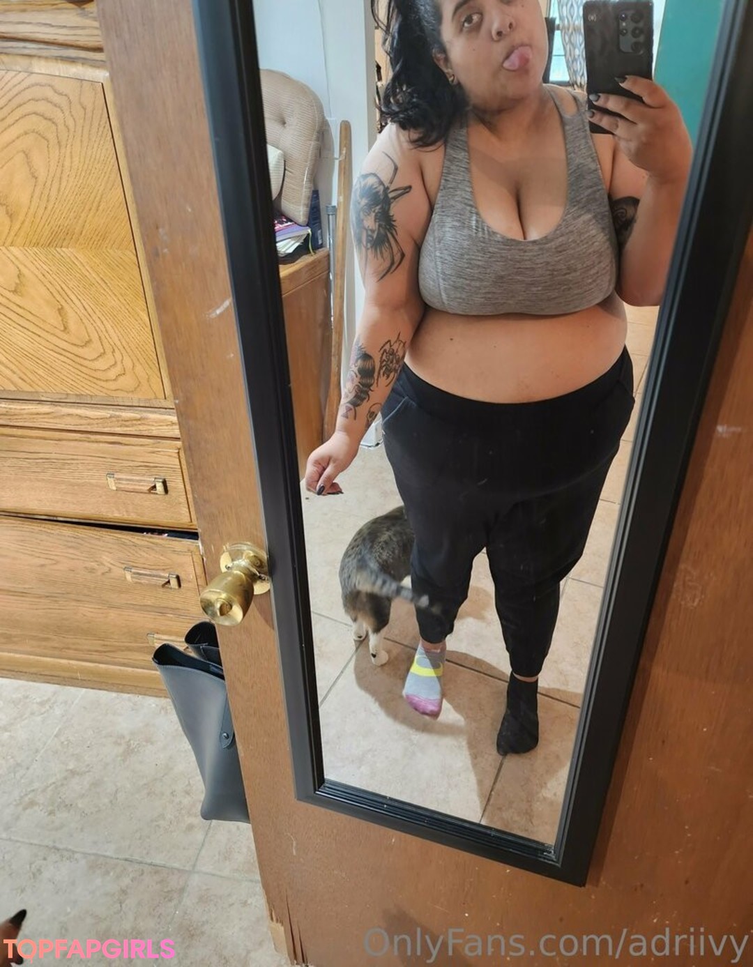 adriivy naked model pics
