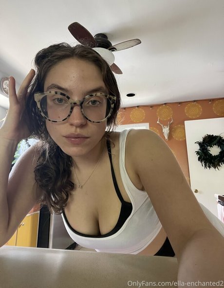 ella enchanted2 nice actress photos