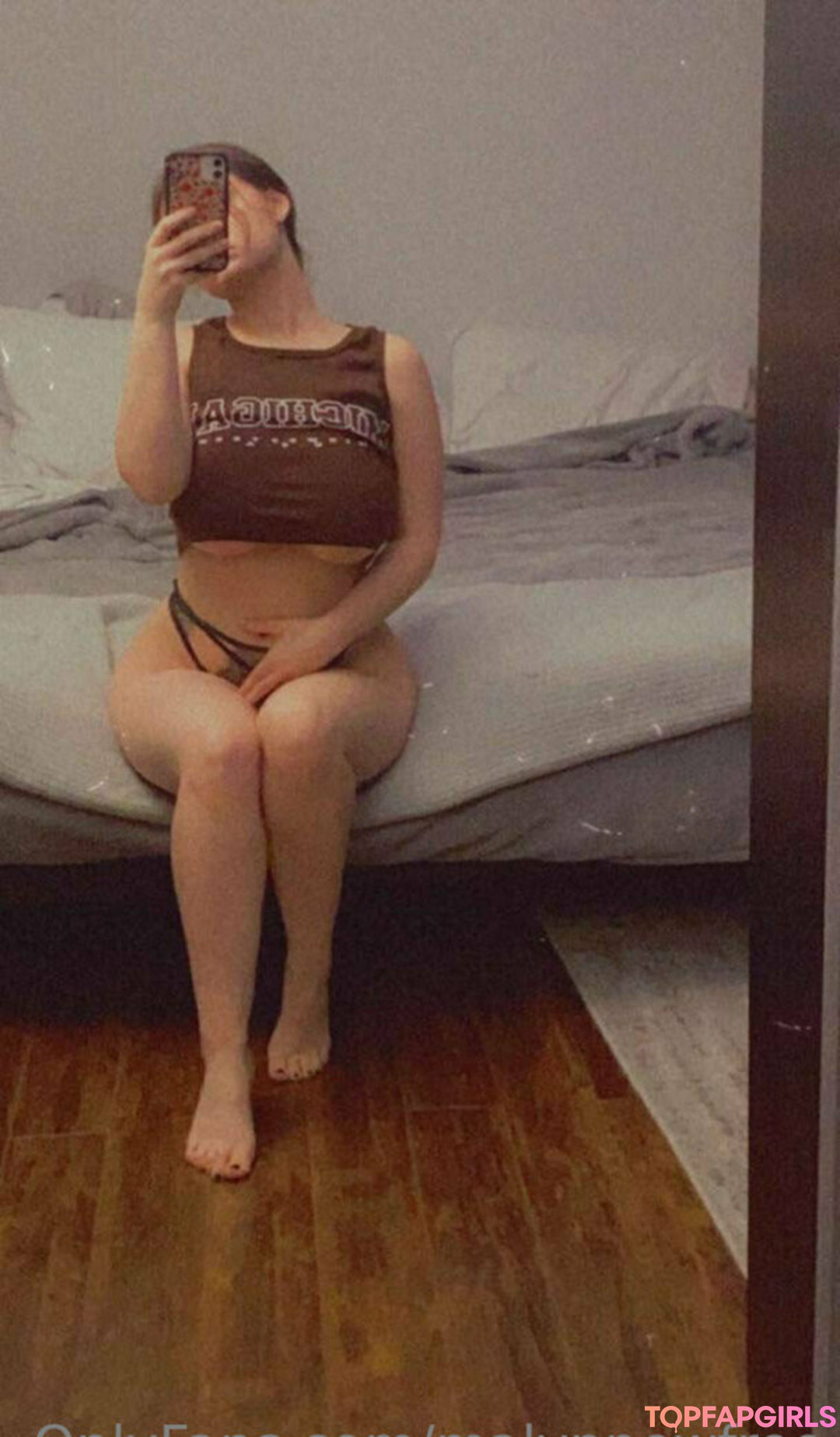 malynpewfree model top img