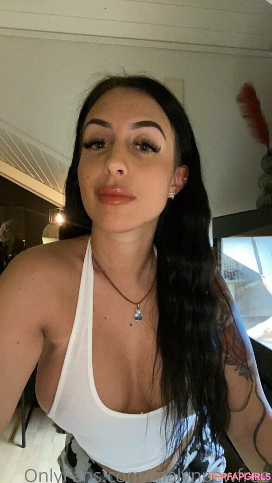 malynpewfree model porn picture