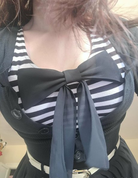 alexandrabbits pretty actress photo