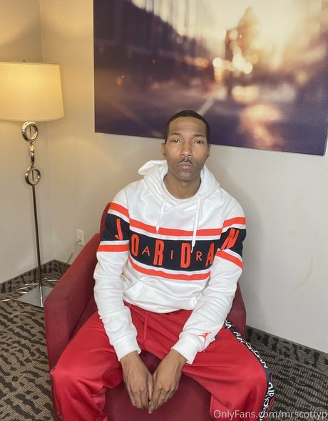 mrscottyp star nude img