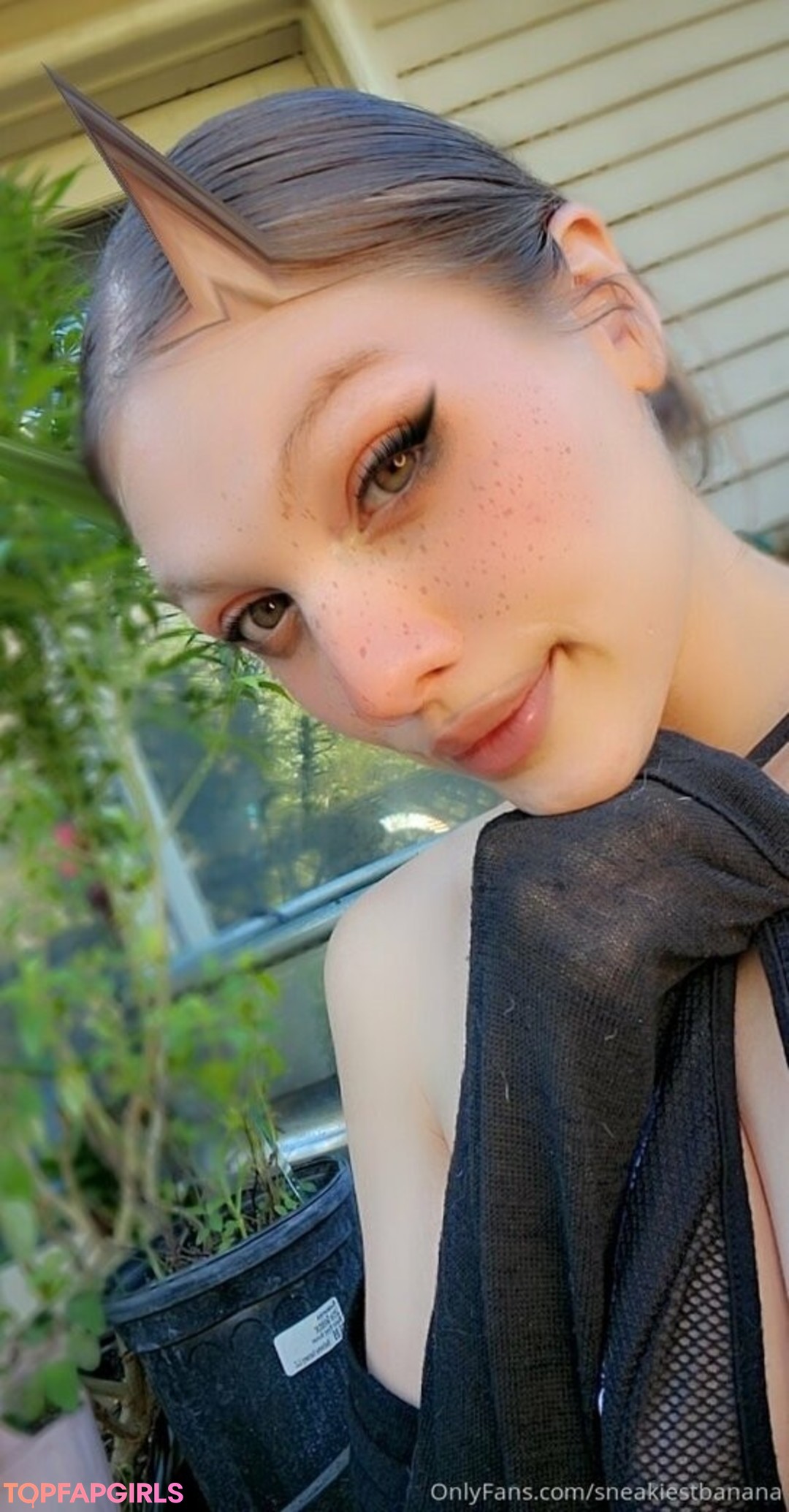 sneakiestbanana model nudes picture