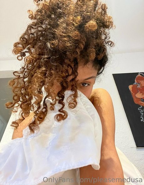 skinny milf onlyfans beautiful naked gallery