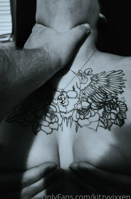 kitzyvixxen star high quality picture