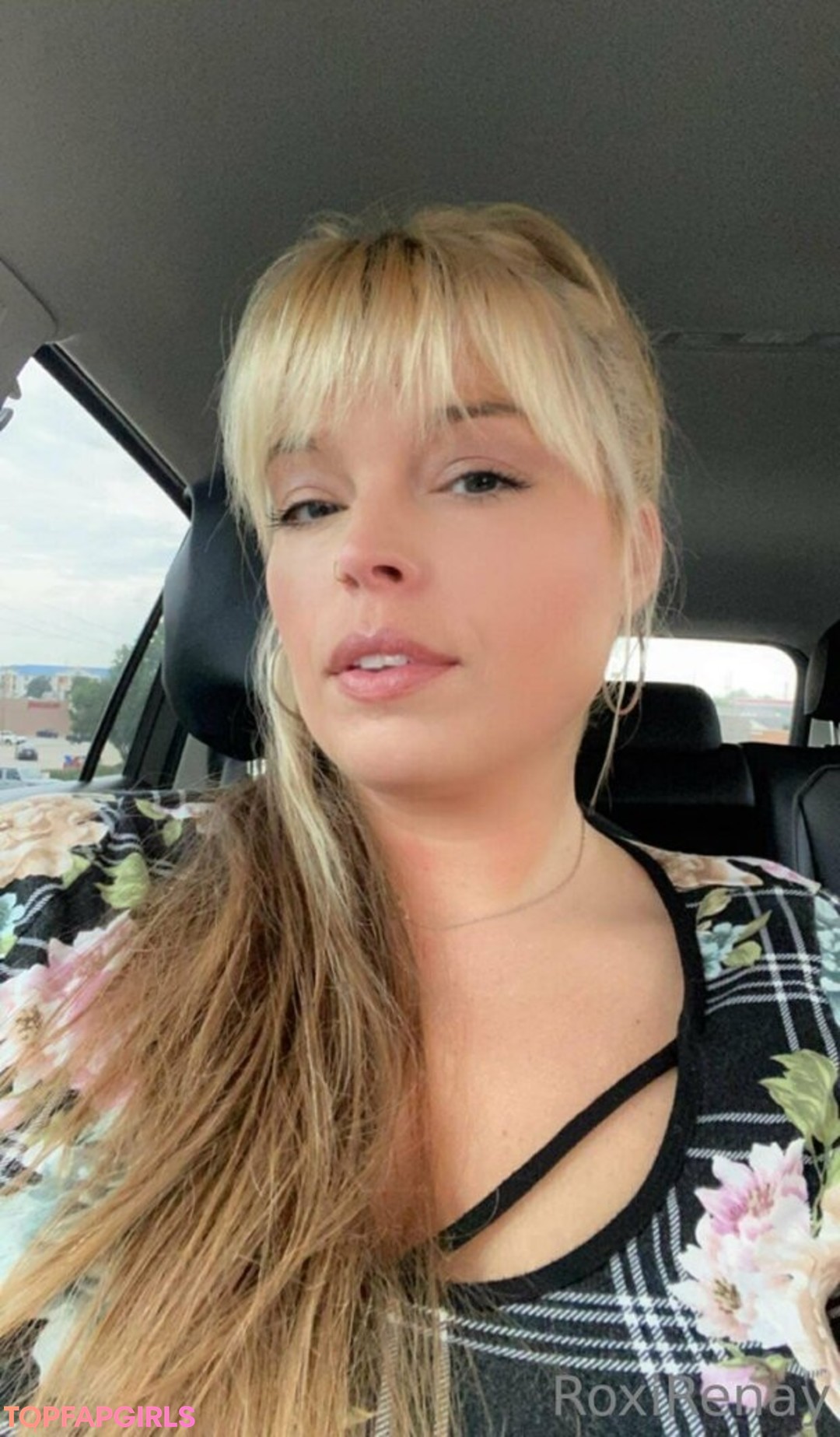 roxirenay pornstar nude galleries