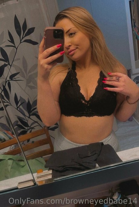 browneyedbabe14 nude actress pics