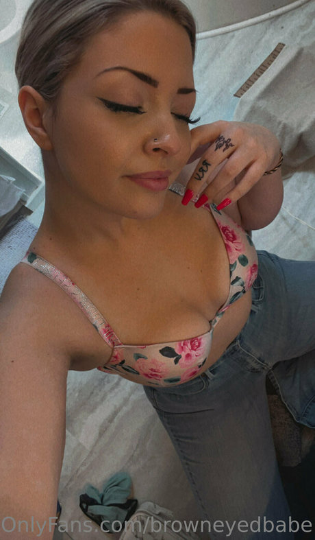 browneyedbabe14 star exclusive images