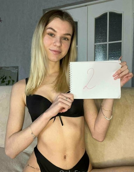 stepdaughter onlyfans art naked pic