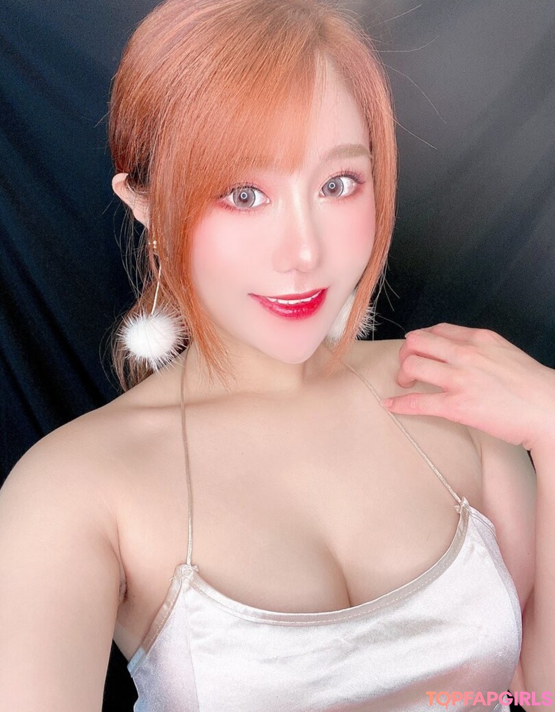 Uying porn actress galleries