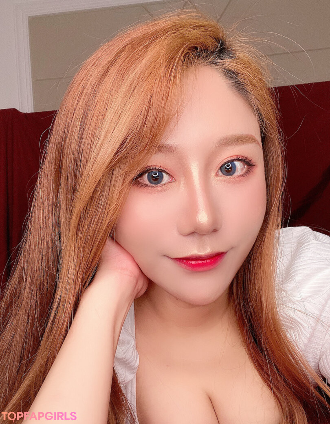 Uying top actress gallery