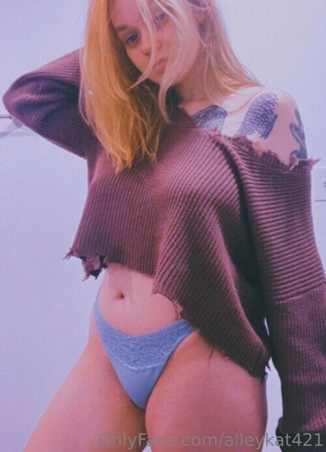 lleykt421 pornstar sex image