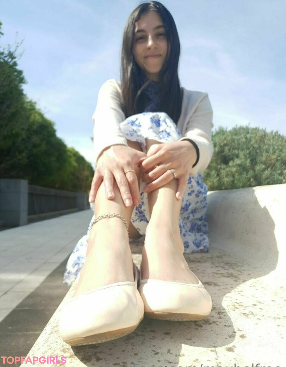 maybelfree star sexy photos