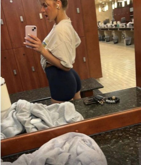 Sarah Lindstrom pornstar nice pic