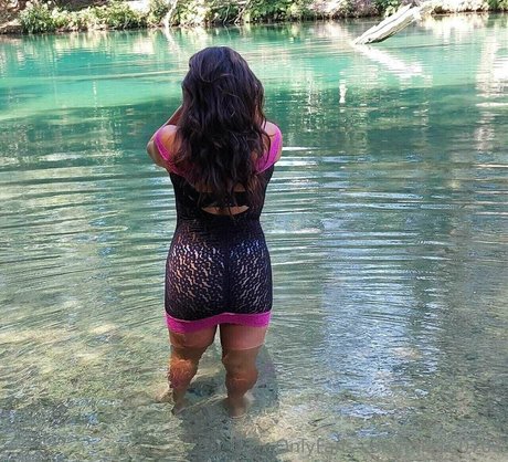 mia160703 model nice photos