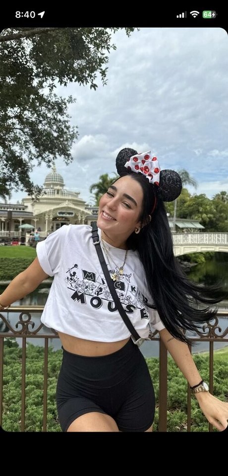 Indiana Massara adult model gallery