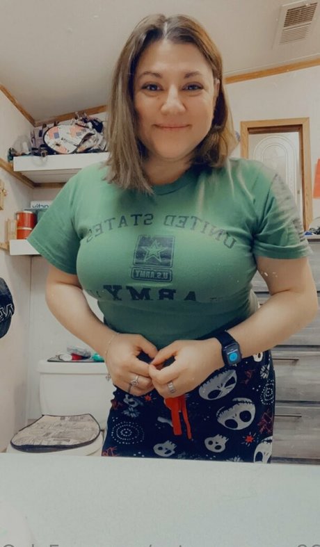 notyourqueen86 high quality actress photos