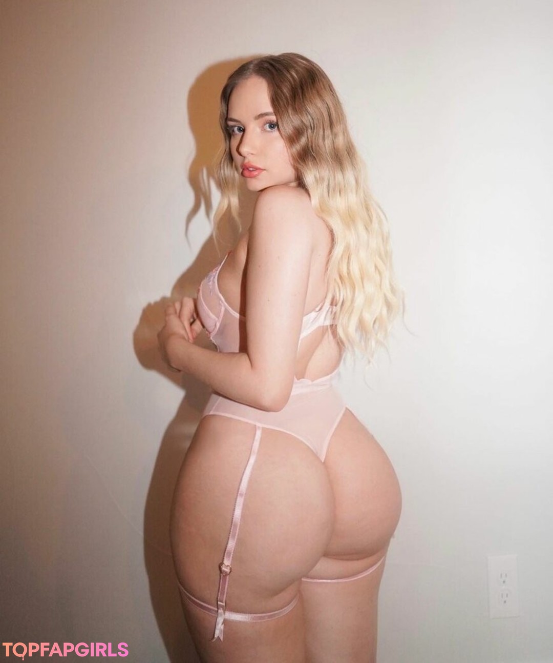 itskaslol model hot pics