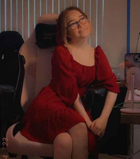 Lyssaurora model sex archive