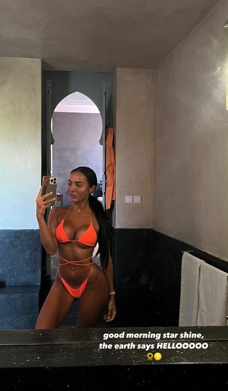 Arianna Ajtar pornstar xxx photo