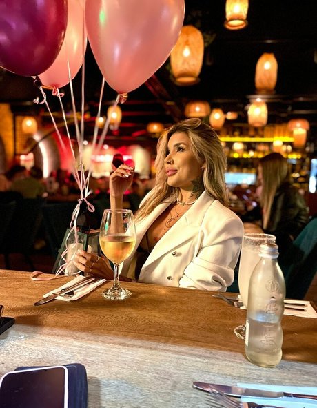 isabellanourie adult star gallery