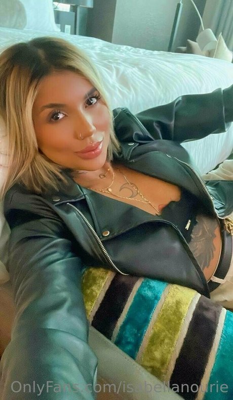 isabellanourie nice model photos