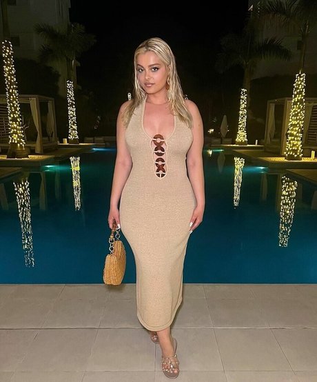 Bebe Rexha best star pic