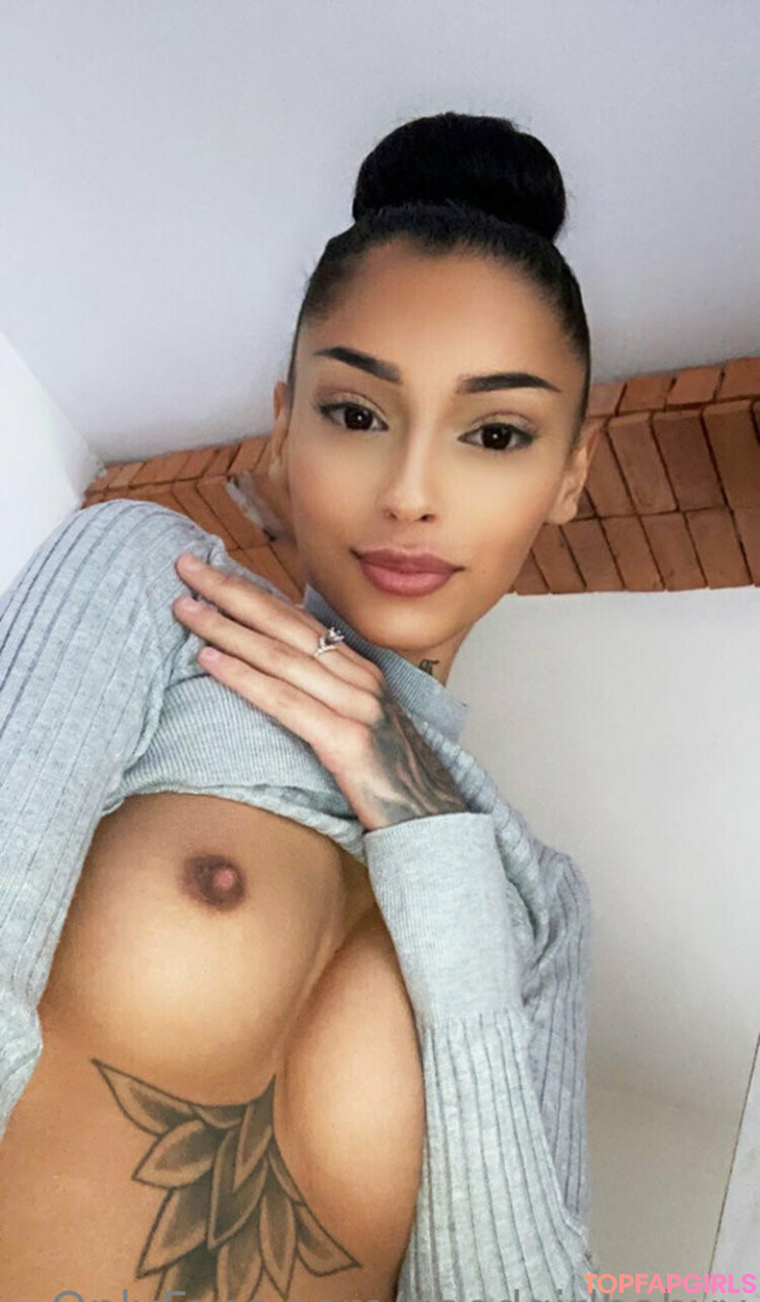 Luna baba hd pornstar photos