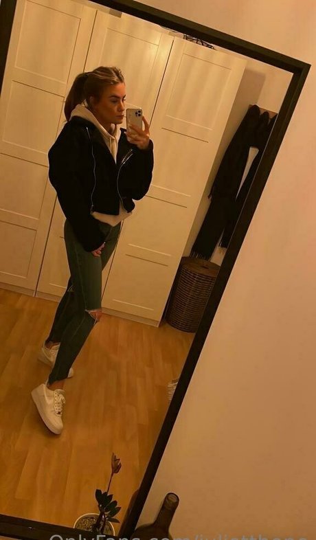 julietthope model porn photo