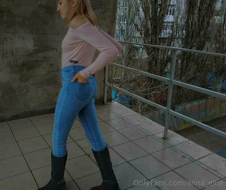 blonde natural onlyfans free nude gallery