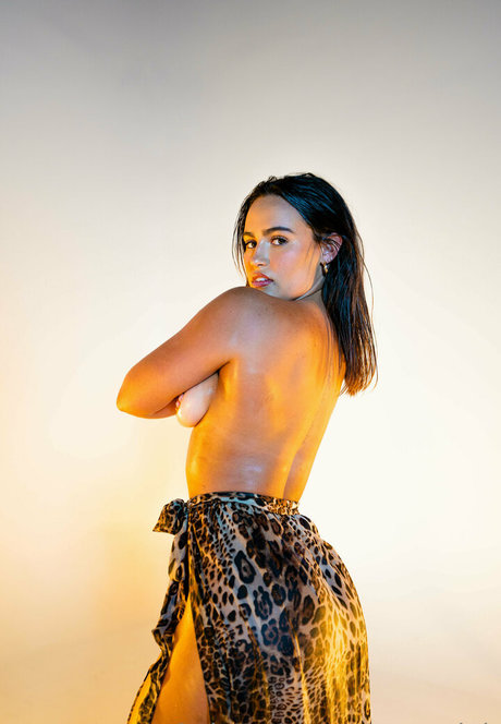 Sumabellhouse model hd images