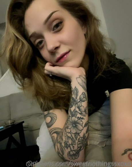 sweetnothingssxoxo pornstar erotic photos