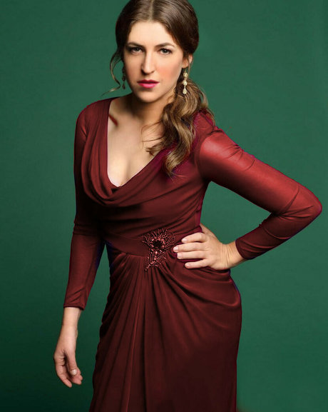 Mayim Bialik art model photo