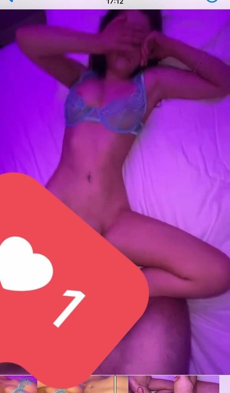 WillowGait X star nude img