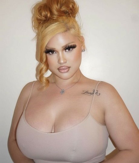 London Winter perfect actress photos