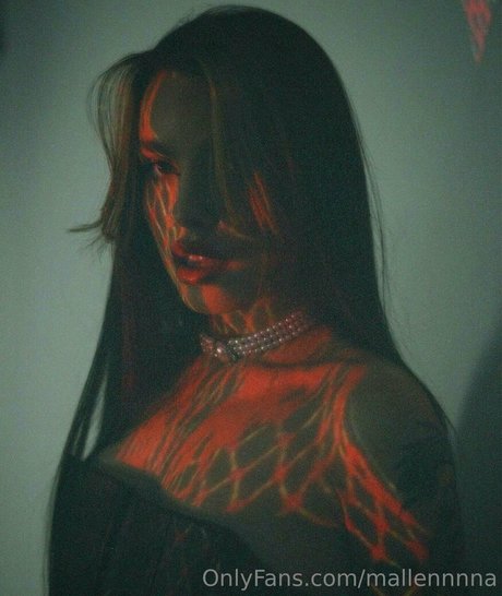 mallennnna perfect actress gallery