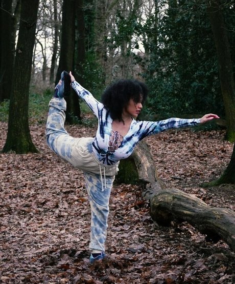 Feelinfree perfect actress image