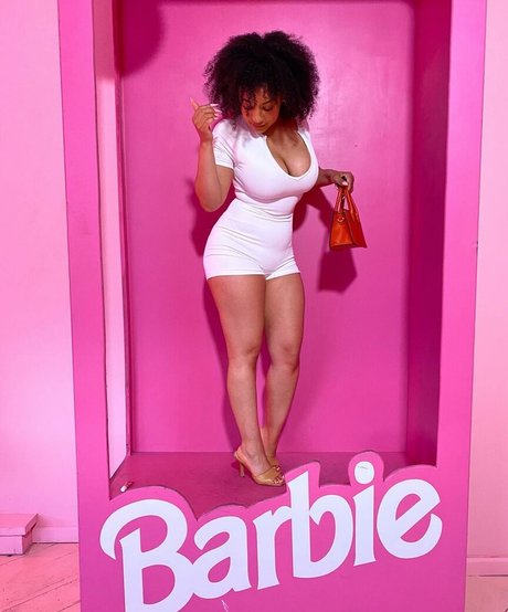 Feelinfree pornstar adult images